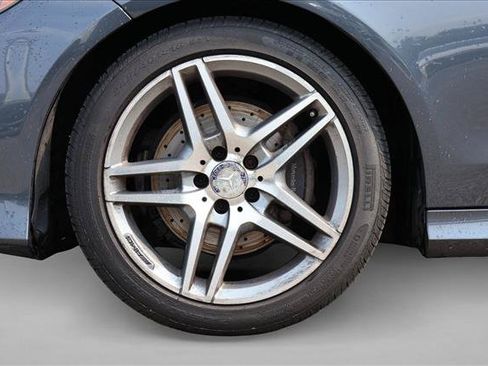 Used 2014 Mercedes-Benz E 350 4MATIC Sedan w/ Premium 1 Package image 9
