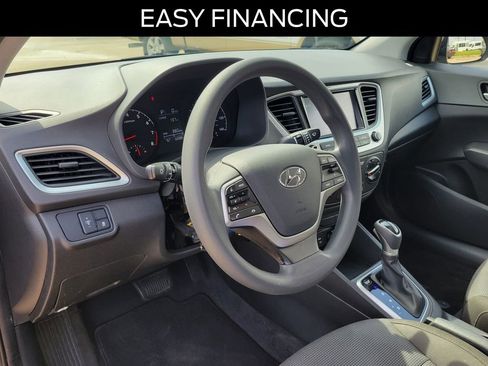 Used 2022 Hyundai Accent SEL FWD image 16