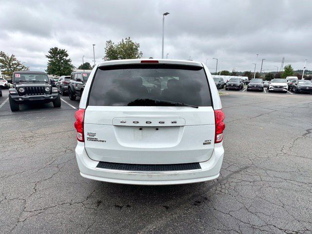 Used 2016 Dodge Grand Caravan SXT FWD image 10