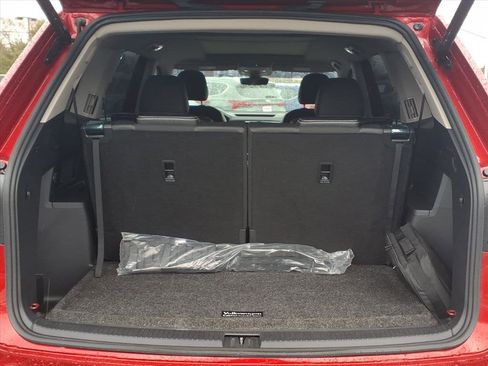 Certified 2023 Volkswagen Atlas SEL Premium image 17