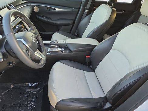 Certified 2025 INFINITI QX55 Essential image 15