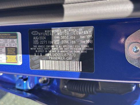 New 2025 Hyundai Elantra SEL image 34