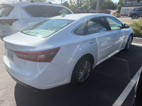 Used 2018 Toyota Avalon Limited w/ Protection Package FWD image 3
