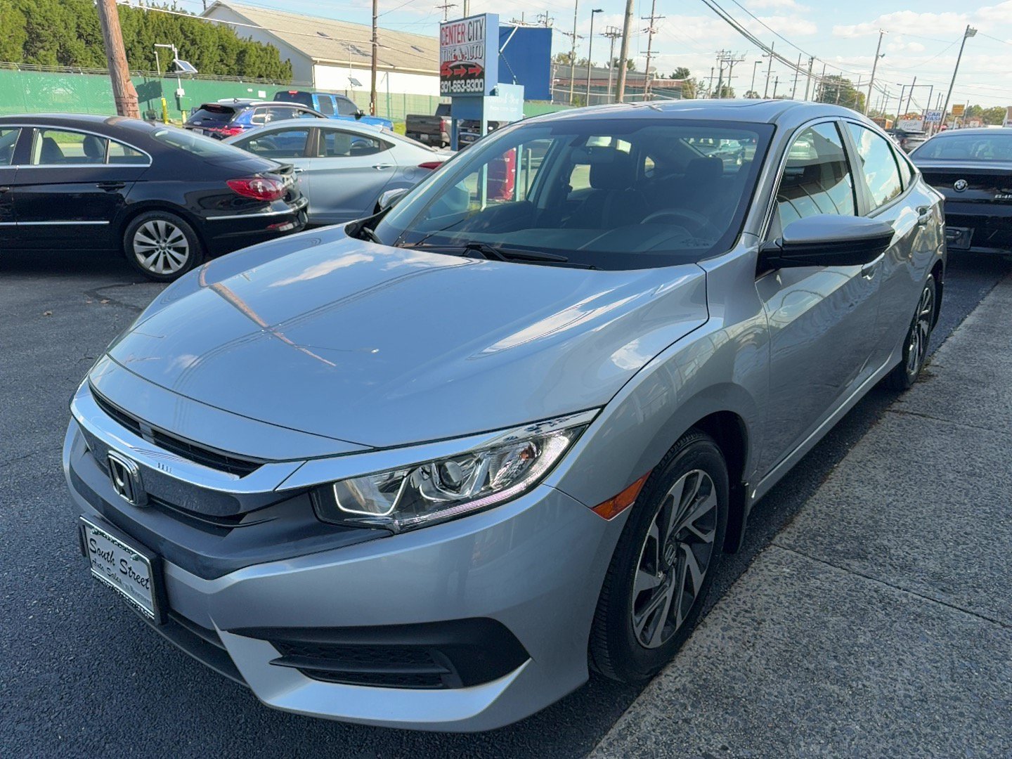 Used 2018 Honda Civic EX image 5