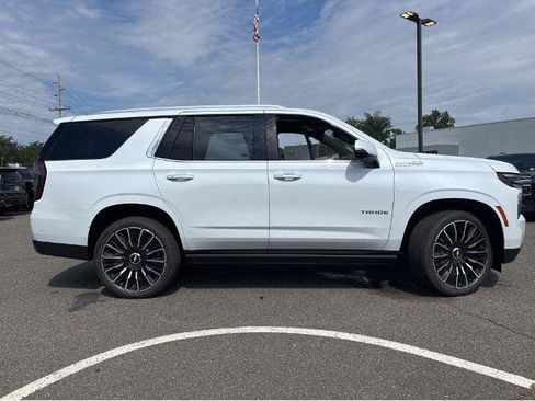 New 2026 Chevrolet Tahoe High Country AWD/4WD image 5