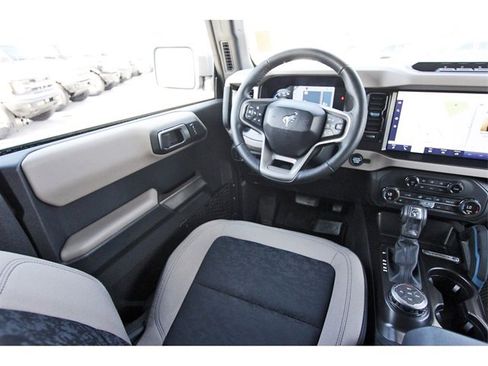 Certified 2023 Ford Bronco Wildtrak image 7