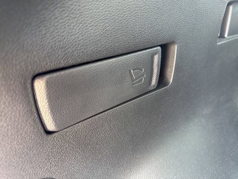 Used 2025 Kia Sportage EX w/ Premium Package FWD image 42