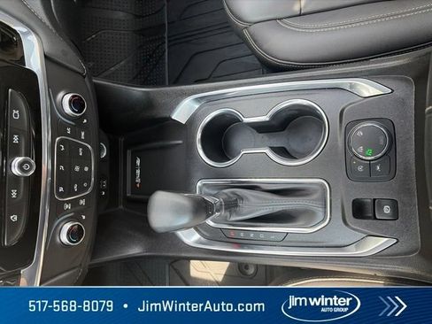 Used 2023 Chevrolet Traverse LT w/ LT Premium Package AWD/4WD image 31