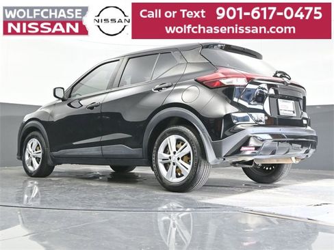 Used 2022 Nissan Kicks S image 22