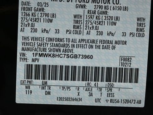 Used 2025 Ford Explorer Platinum w/ Ultimate Package AWD/4WD image 35