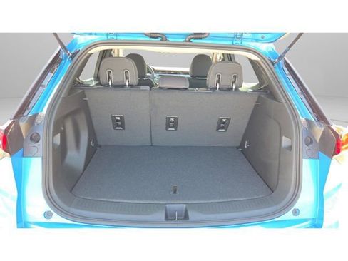 New 2027 Chevrolet Bolt LT w/ Comfort Package FWD image 11