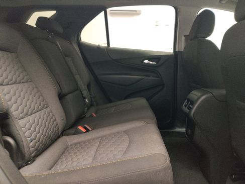 Used 2018 Chevrolet Equinox LT FWD image 19