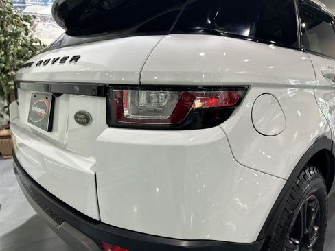 Used 2017 Land Rover Range Rover Evoque SE Premium AWD/4WD image 31