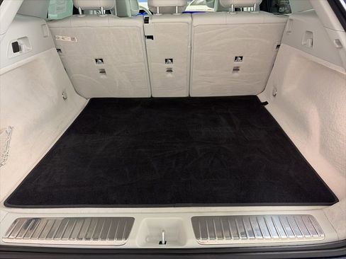 Used 2023 Mercedes-Benz EQE 350+ 4MATIC SUV w/ Exclusive Trim Package image 22