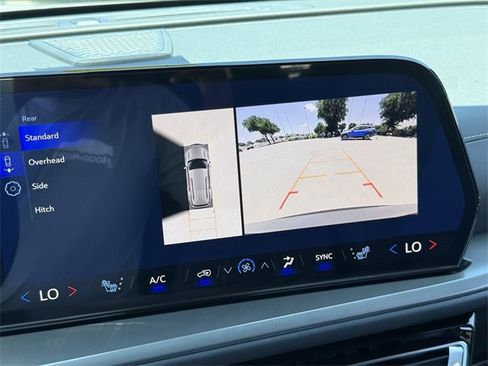 New 2026 Chevrolet Traverse LT w/ Enhanced Driving Package image 16