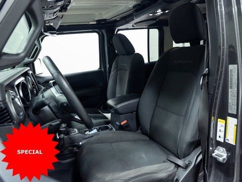 Used 2019 Jeep Wrangler Unlimited Sahara image 21