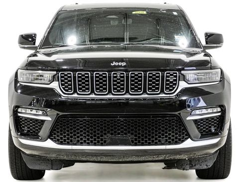 Used 2022 Jeep Grand Cherokee Summit AWD/4WD image 2