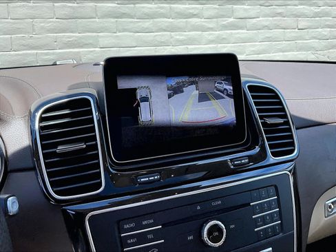 Used 2019 Mercedes-Benz GLS 450 4MATIC image 21