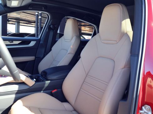 New 2026 Porsche Cayenne Coupe image 5