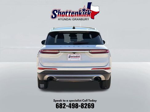 Used 2022 Lincoln Corsair FWD w/ Premium Package image 6