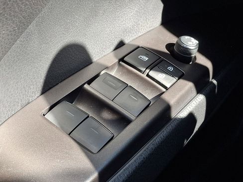 Used 2024 Toyota Camry SE FWD image 26