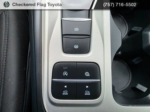 Used 2021 Ford Explorer XLT RWD image 35