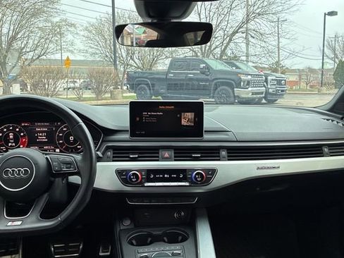 Used 2019 Audi S4 Prestige w/ Prestige Package image 4