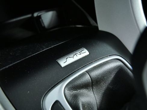 Used 2016 Ford Fusion SE FWD image 25