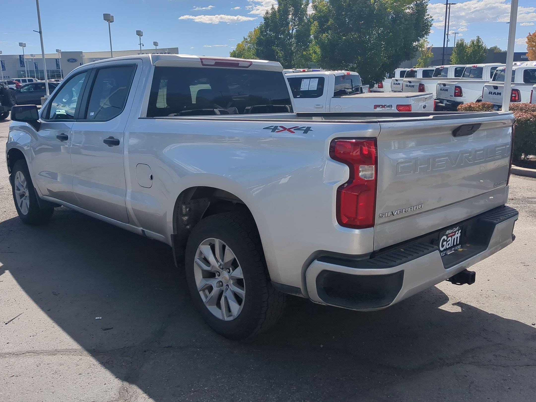 Used 2022 Chevrolet Silverado 1500 Custom w/ Safety Confidence Package AWD/4WD image 8