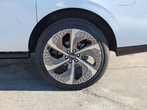 New 2025 Lincoln Navigator L Black Label w/ Black Label Special Edition AWD/4WD image 6