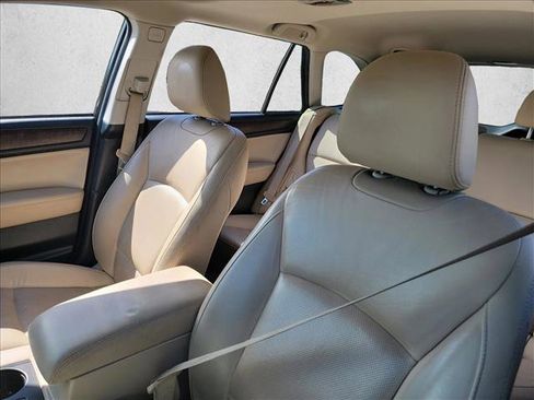 Used 2015 Subaru Outback 2.5i Limited image 10