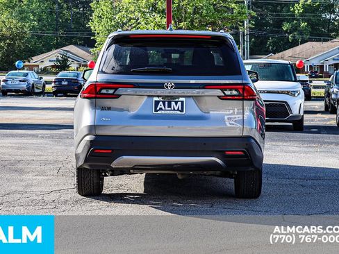 Used 2026 Toyota Grand Highlander AWD image 12
