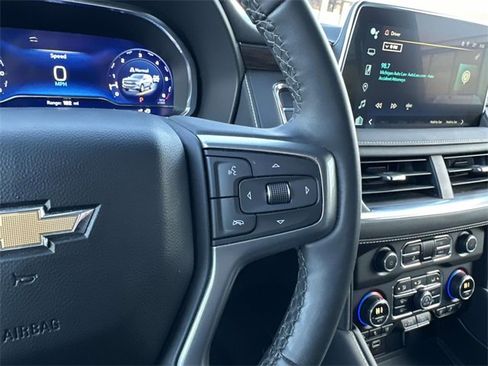 Used 2024 Chevrolet Suburban Premier w/ Premium Package image 41