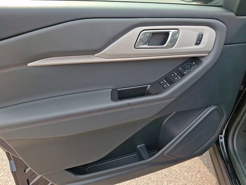 New 2026 Ford Explorer Active AWD/4WD image 12