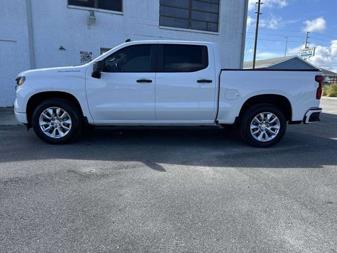 Used 2024 Chevrolet Silverado 1500 Custom RWD image 3