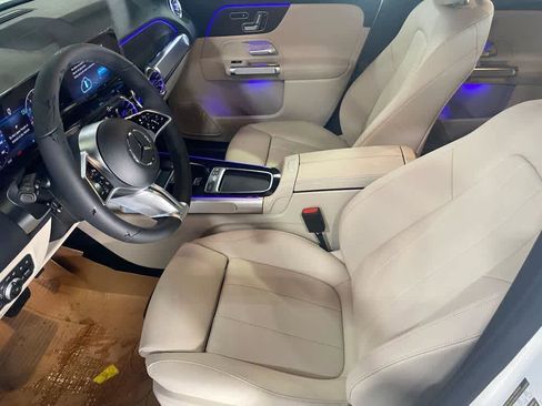 New 2026 Mercedes-Benz GLB 250 4MATIC image 9