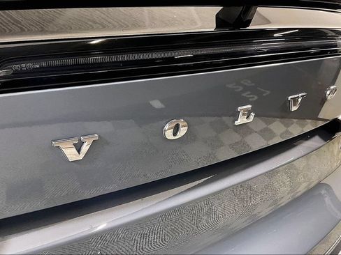 Used 2023 Volvo C40 P8 Recharge Ultimate AWD/4WD image 31