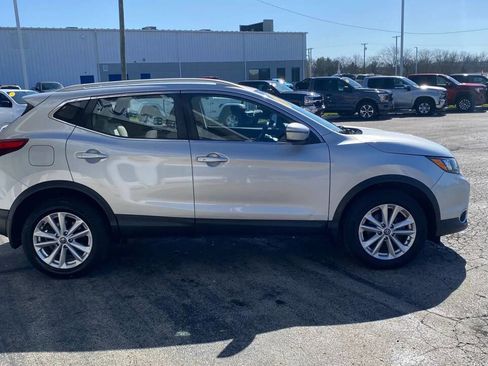 Used 2019 Nissan Rogue Sport SV w/ All-Weather Package image 6