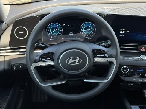 Used 2024 Hyundai Elantra SEL FWD image 21