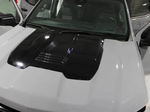 Used 2024 Chevrolet Silverado 1500 LT Trail Boss w/ Convenience Package II AWD/4WD image 22