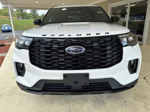 New 2026 Ford Explorer ST-Line w/ ST-Line Street Pack AWD/4WD image 12