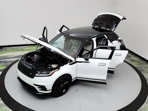 Used 2020 Land Rover Range Rover Velar R-Dynamic S AWD/4WD image 37