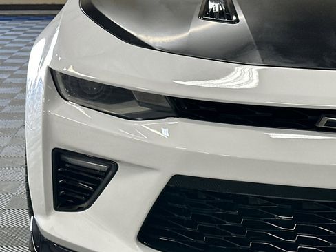 Used 2018 Chevrolet Camaro SS image 44