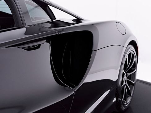 Used 2026 McLaren Artura RWD image 37