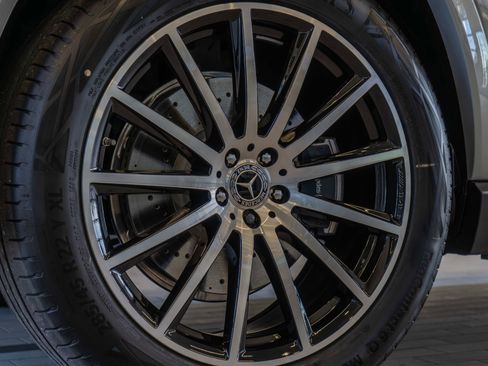 New 2026 Mercedes-Benz GLS 450 4MATIC image 31