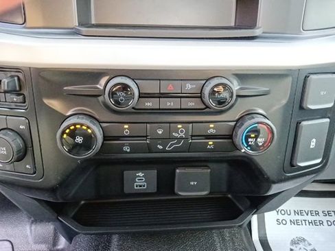 New 2026 Ford F250 XL w/ XL Chrome Package image 23