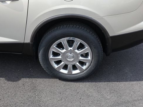 Used 2012 Buick Enclave Leather FWD image 4