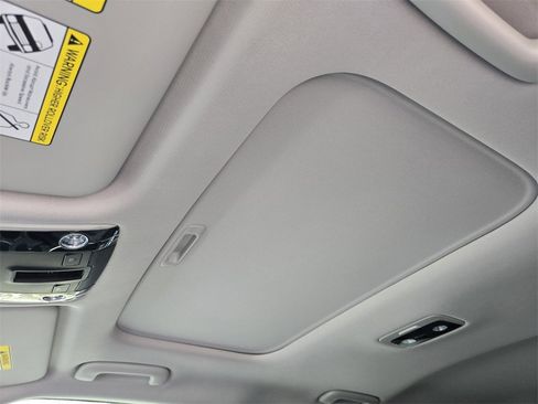 New 2026 Kia Seltos EX image 18