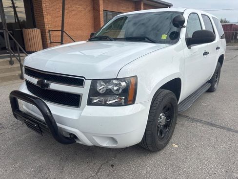Used 2011 Chevrolet Tahoe 2WD image 2