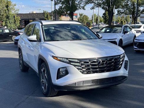 Used 2022 Hyundai Tucson SEL w/ Convenience + Premium Package AWD/4WD image 4